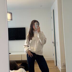 Aritzia Tna Cozy Fleece Perfect Hoodie – Heather Light Grey / Size 2XL